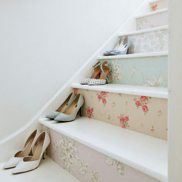 idée déco montée d'escalier papier peint