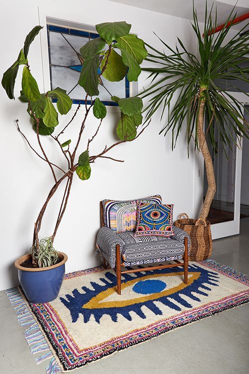 tapis marocain fauteuil rembourré