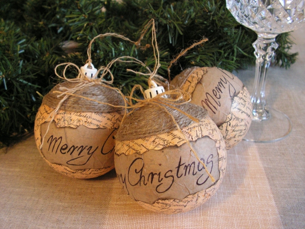 décoration Noël à fabriquer en bois grosses boules