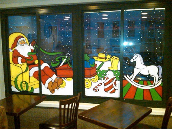 décoration de Noël fenêtre Père Noël arrive