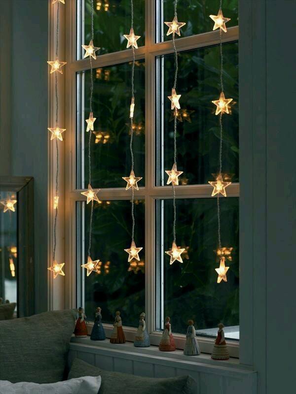 décoration de Noël fenêtre vitre éclairée