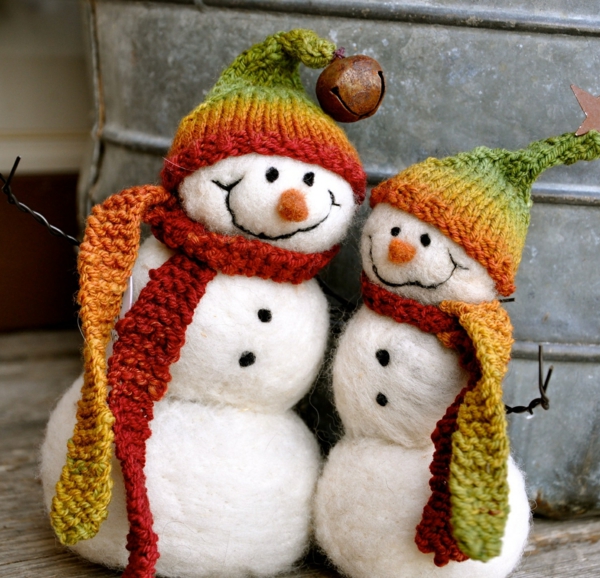 décoration de noël extérieur bonhommes de neige en boules de coton