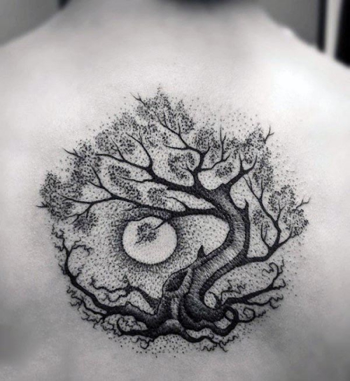 tatouage arbre de vie la lune et l’arbre