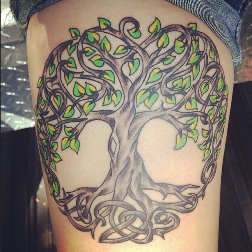 tatouage arbre de vie longues racines