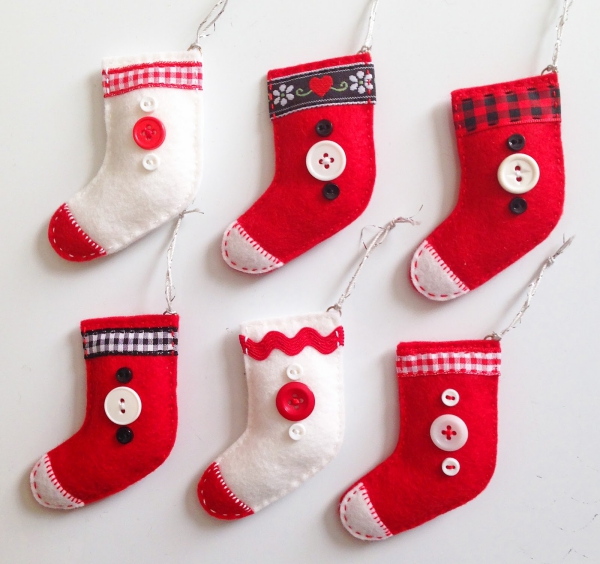 chaussette de Noël à fabriquer six petites chaussettes