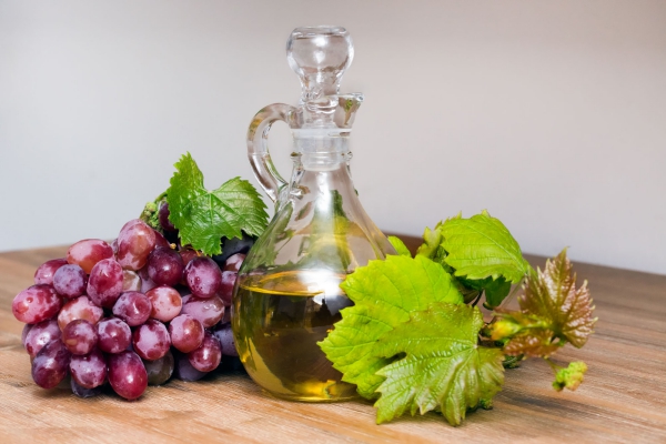 huile de pépins de raisin feuilles de vigne
