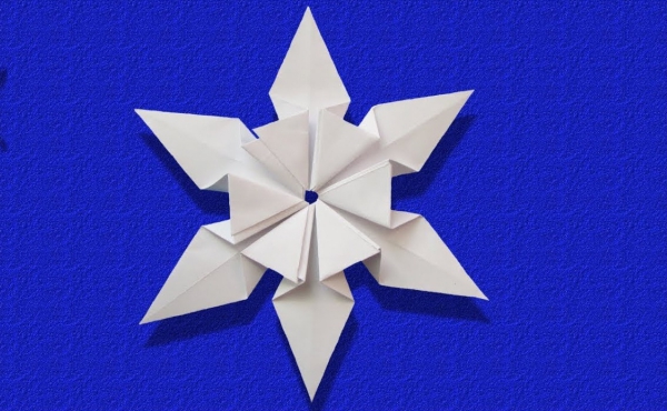 origami Noël flocon en forme d’hexagone