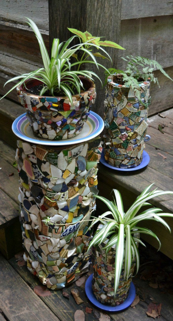 décorer son jardin avec des objets de récupération jardinière vaisselle