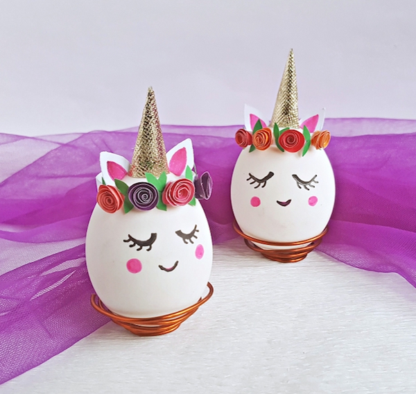 façons créatives de décorer un œuf de Pâques licornes