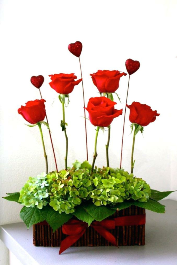 idée de déco saint-valentin à faire soi-même arrangement floral