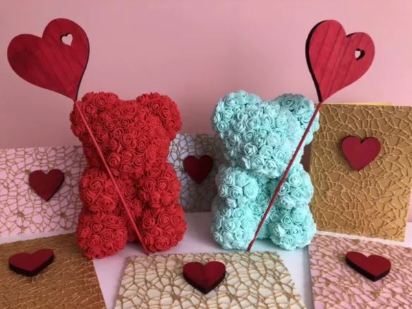 idée de déco saint-valentin à faire soi-même ours fleurs en tissu