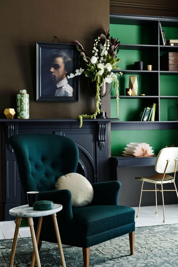 salon classique peinture vert émeraude bibliothèque