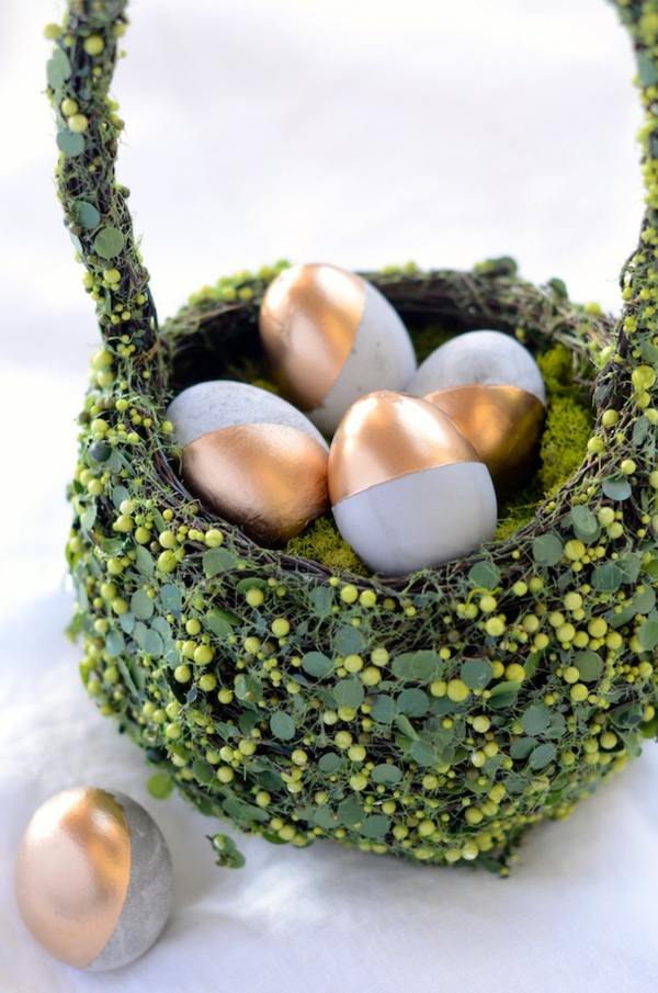 Comment faire des œufs de Pâques décoratifs en béton déco peinture dorée