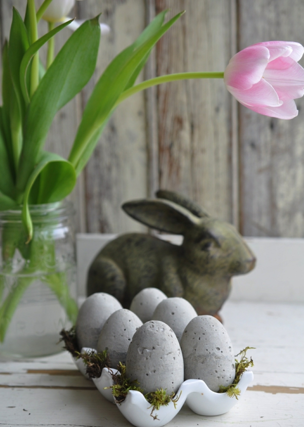Comment faire des œufs de Pâques décoratifs en béton pour décorer le salon