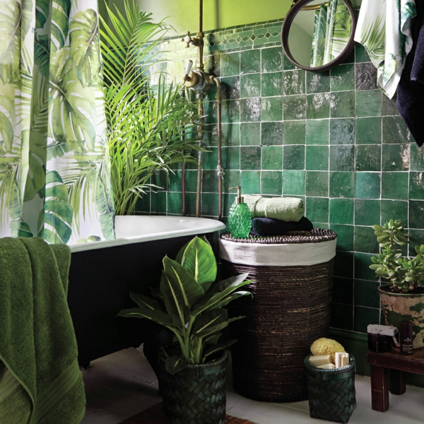 déco jungle carrelage vert salle de bains
