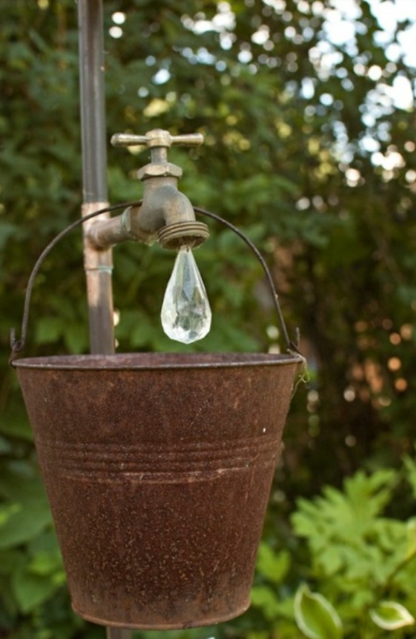 idée déco jardin métal rouillé fontaine de jardin