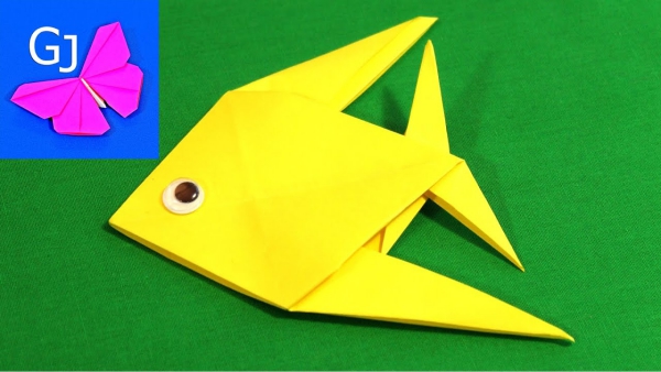 origami fleurs et animaux de printemps poisson jaune