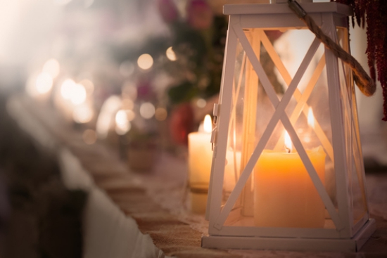 instaurer le bien-être à la maison bougies et lanternes
