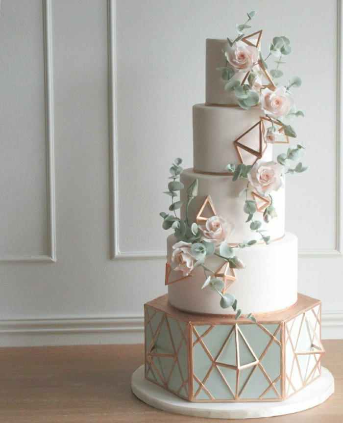 gâteau de mariage 2019 déco formes géométriques