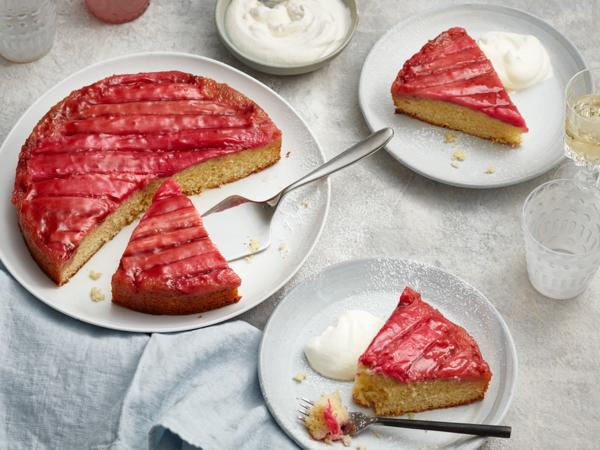 recette gâteau à la crème de rhubarbe