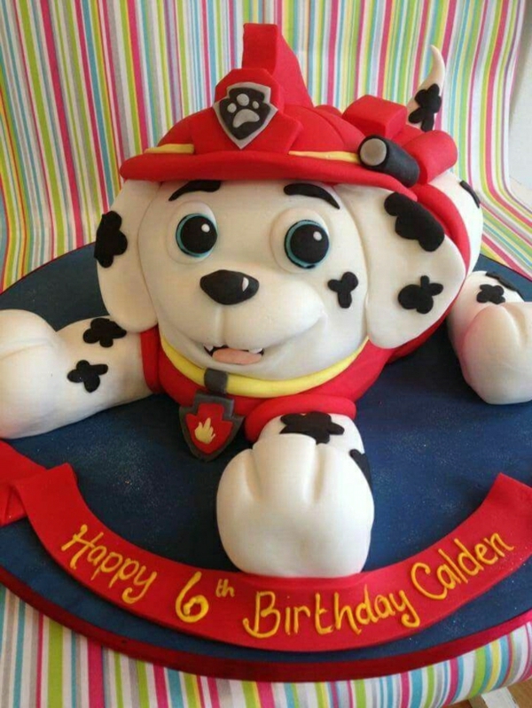 Gâteau Pat Patrouille - recettes et 50 idées de design gateau anniversaire garçon chien dalmatien pompier paw patrol