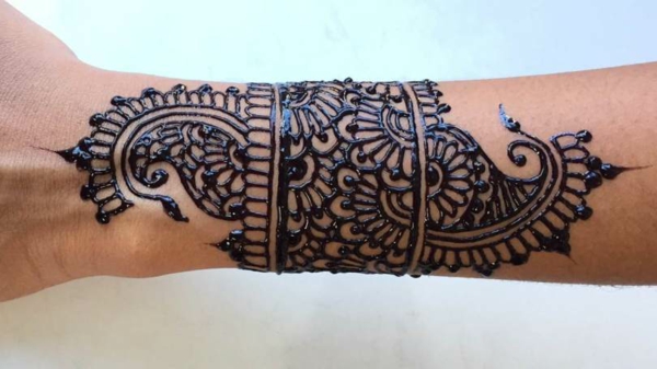 tatouage éphémère au jagua dentelle femme