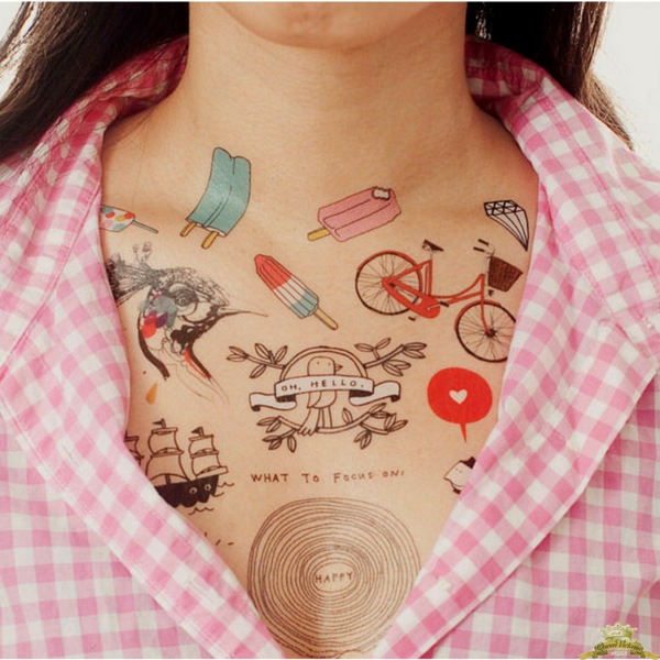 tatouage éphémère à l'aérographe poitrine femme