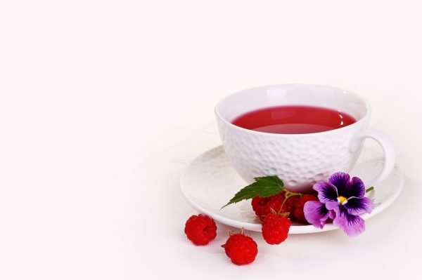 thé d’ hibiscus couleur rouge