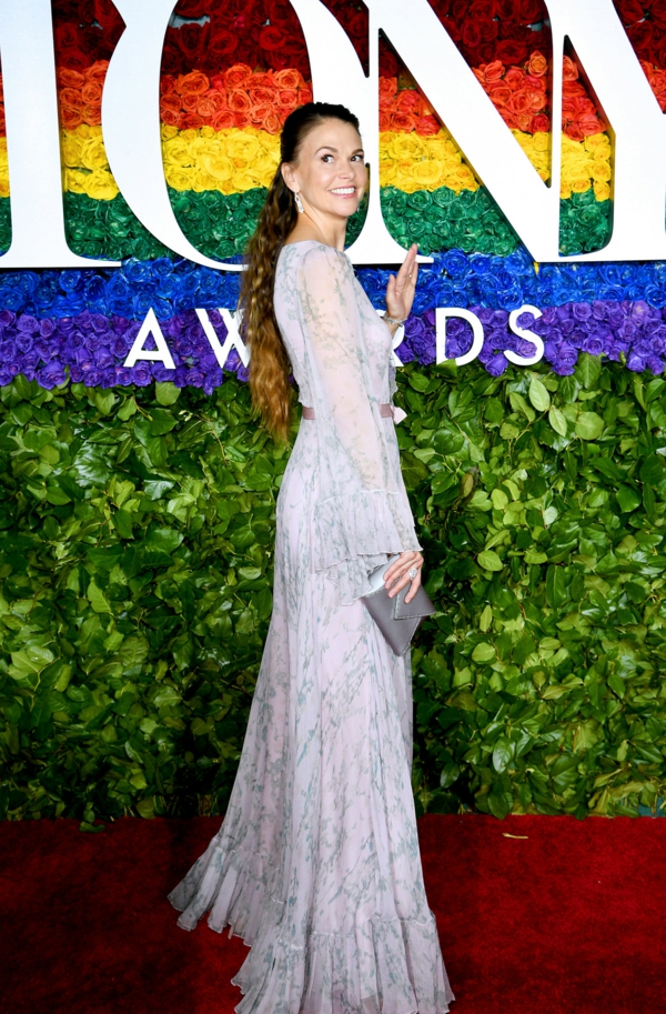 tony awards 2019 sutton foster Hearts on Fire jewelry