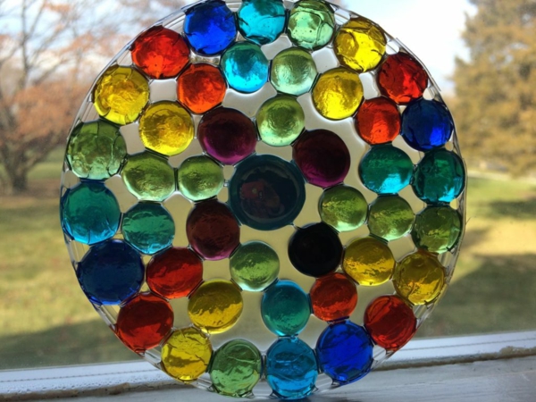 Attrape-soleil à fabriquer à partir de pierres décoratives en verre