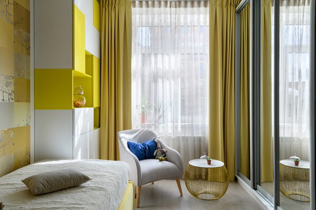 aménager appartement 45m2 armoire en jaune et blanc