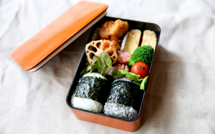 boîte bento sushi