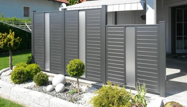 clôture en aluminium brise-vue jardin