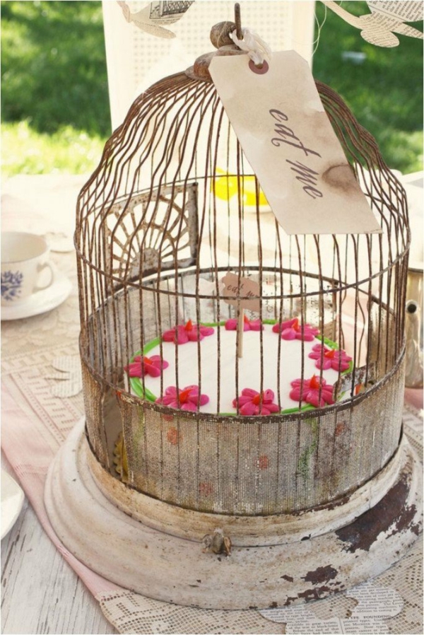 déco cage oiseau mariage présentoir gâteau