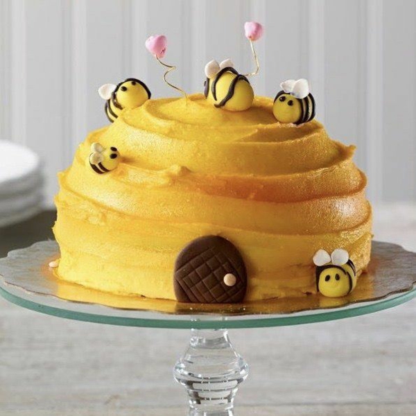 gâteau nid d'abeille glaçage crème au lait concentré