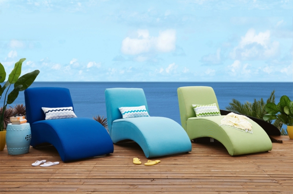 modèle de chaise longue d'extérieur bain de soleil rembourré luxe