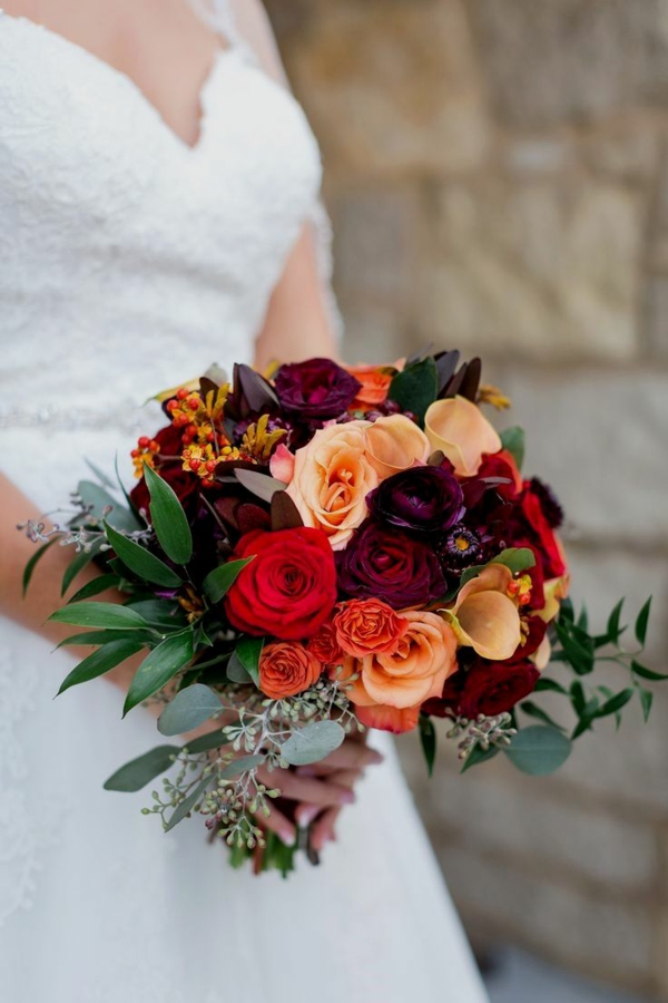 bouquet de mariée automnal renoncules roses lis de callas