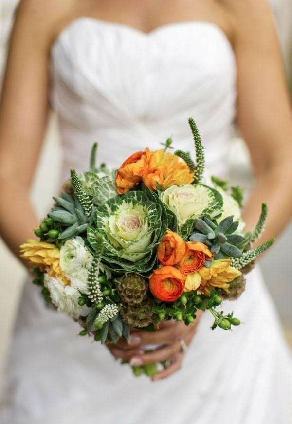 bouquet de mariée automnal renoncules succulentes chou