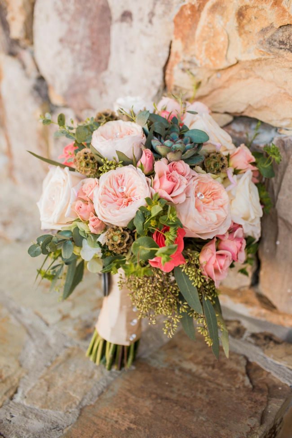 bouquet de mariée automnal roses succulentes eucalyptus