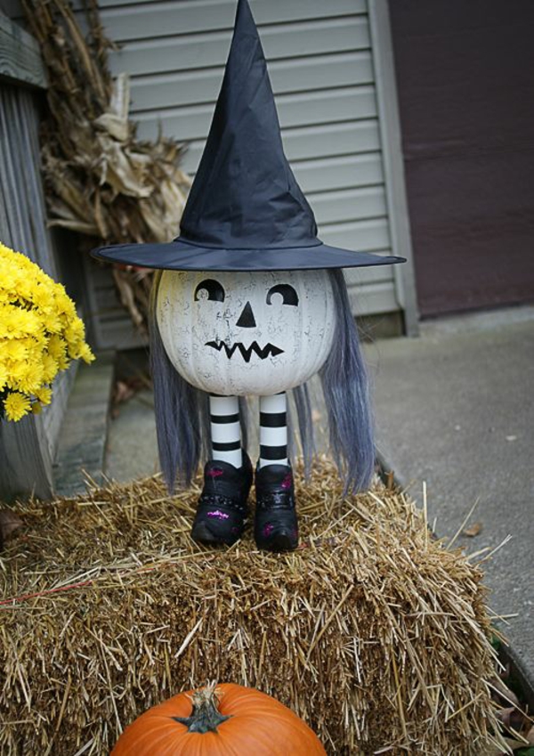 idée de décoration halloween extérieur fait maison sorcière faire à partir d'une citrouille
