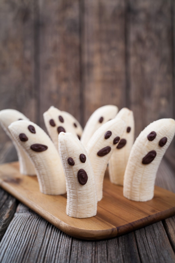 fabriquer un fantôme pour halloween de banane