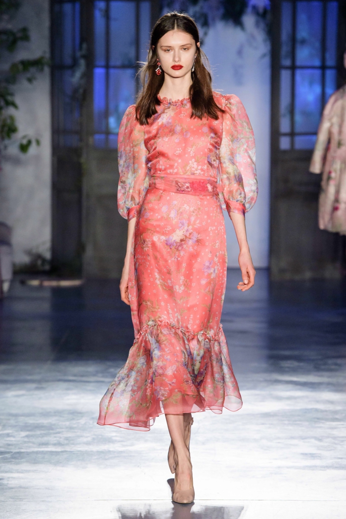 jolie robe florale à manches bouffantes mode 2020