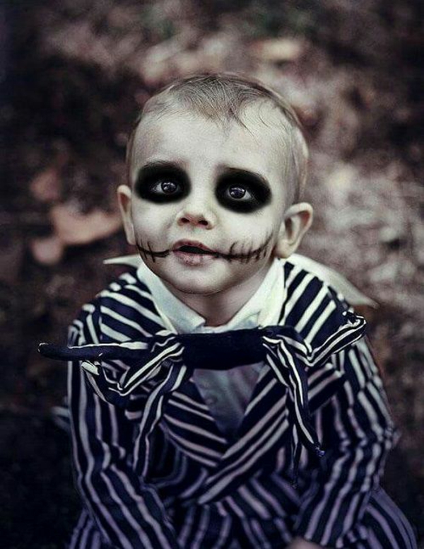 maquillage halloween enfant bébé garçon zombie
