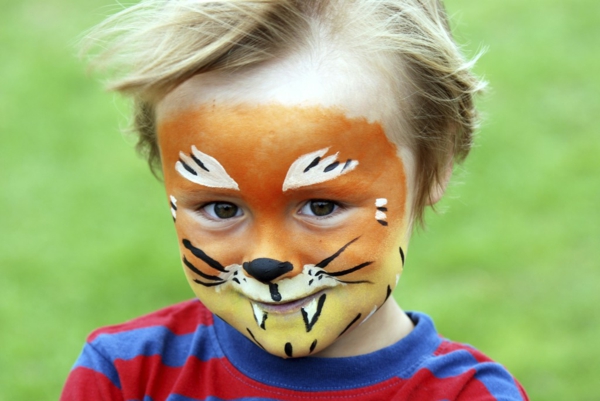 maquillage halloween enfant garçon lion