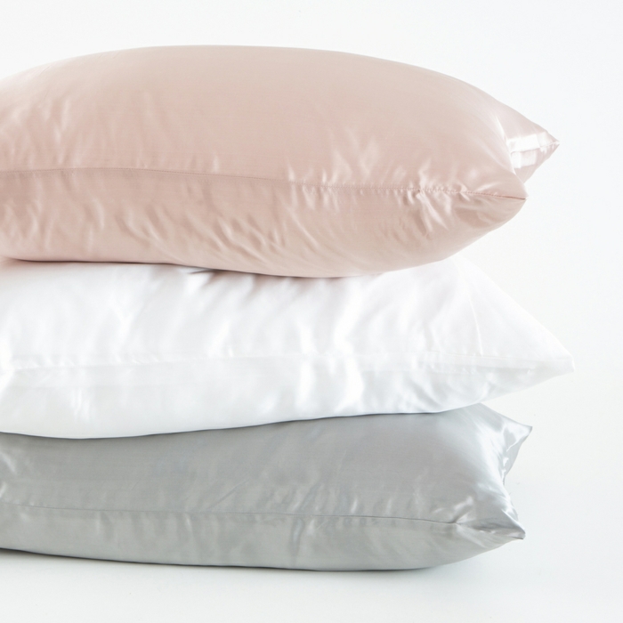 avantages dormir sur une taie d'oreiller en soie