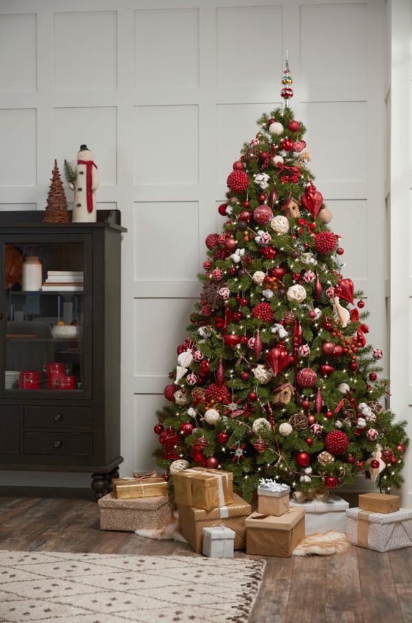 Comment décorer un sapin de Noël comme un professionnel