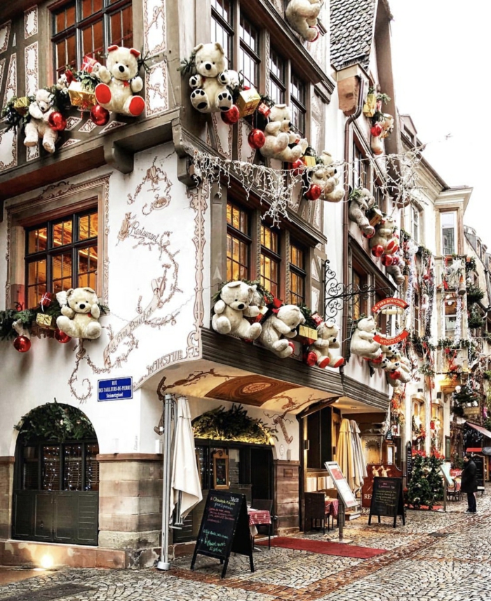déco avec des oursons Strasbourg les plus beaux marchés de Noël