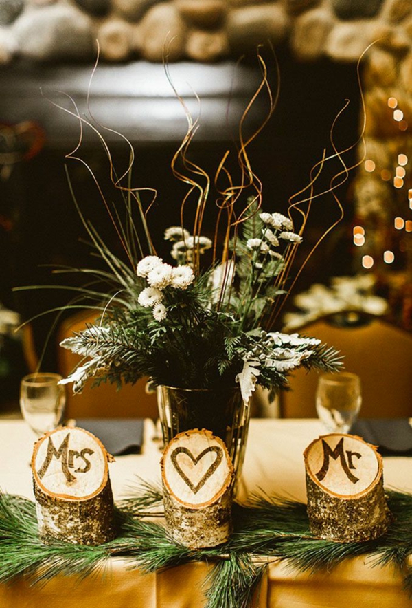 déco mariage hiver table festive bois verdure et fleurs