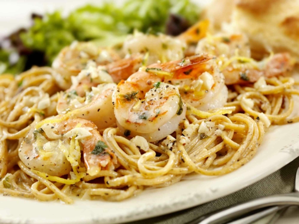idée repas nouvel an Pasta aux crevettes marinées