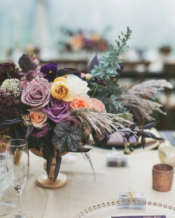 décoration salle de mariage fleurs de couleurs pastel